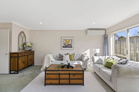 Photo of property in 13 Montilla Place, Manurewa, Auckland, 2102