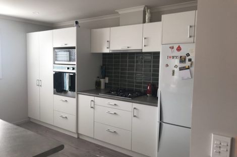 Photo of property in 21 Latimer Way, Petone, Lower Hutt, 5012