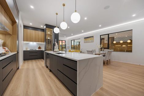 Photo of property in 11 Mill Hill Close, Flat Bush, 2019
