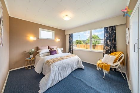 Photo of property in 62 Russell Road, Wainuiomata, Lower Hutt, 5014