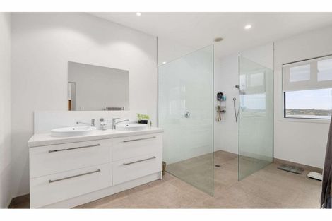 Photo of property in 8 Heron Hill, Kerikeri, 0230