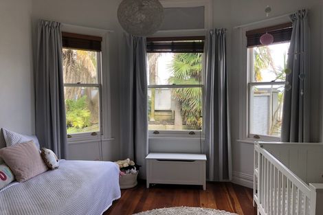 Photo of property in 1/47 Birkdale Road, Birkdale, Auckland, 0626