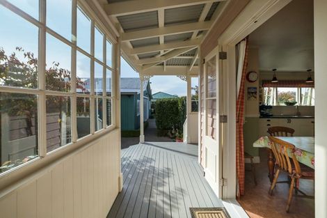 Photo of property in 10 Cotter Street, Greytown, 5712