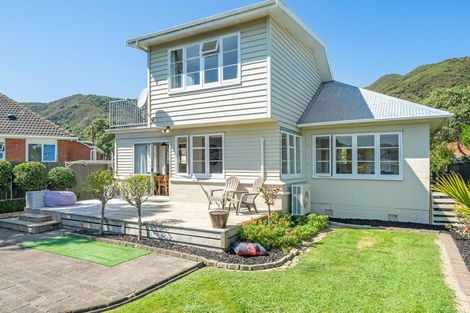 Photo of property in 12 Freyberg Street, Waterloo, Lower Hutt, 5011