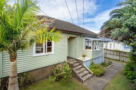 Photo of property in 15 Egremont Street, Belmont, Auckland, 0622