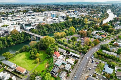 Photo of property in 2/165 River Road, Hamilton East, Hamilton, 3216