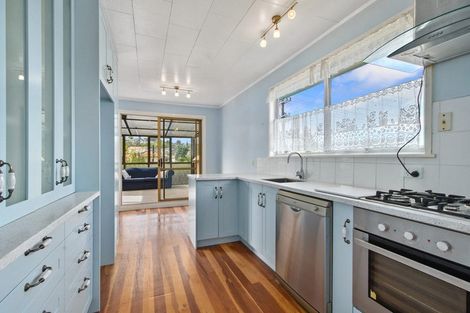 Photo of property in 26 Vina Place, Massey, Auckland, 0614