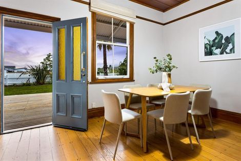 Photo of property in 4 Clarks Lane, Hobsonville, Auckland, 0618