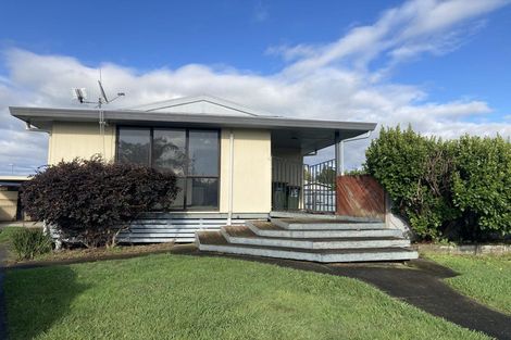 Photo of property in 15 Pringle Place, Nawton, Hamilton, 3200