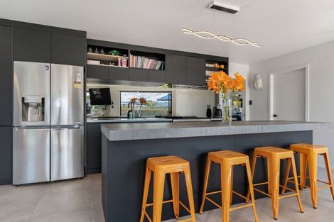 Photo of property in 15d Madison Street, Carterton, 5713