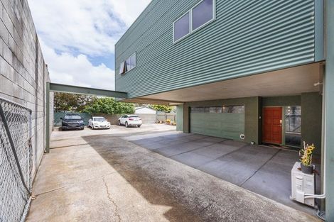 Photo of property in 28 Taonui Street, Palmerston North, 4410