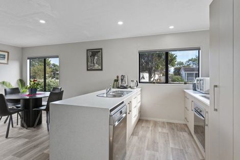 Photo of property in 25 Rosewood Place, Paraparaumu, 5032