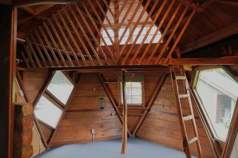 Photo of property in 1 Gomez Road, Hikurangi, 0181