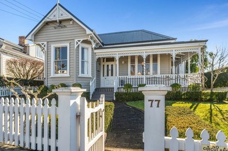 Photo of property in 77 Hinemoa Street, Birkenhead, Auckland, 0626