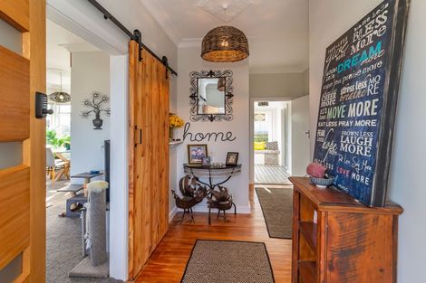 Photo of property in 9 Manchester Street, Levin, 5510