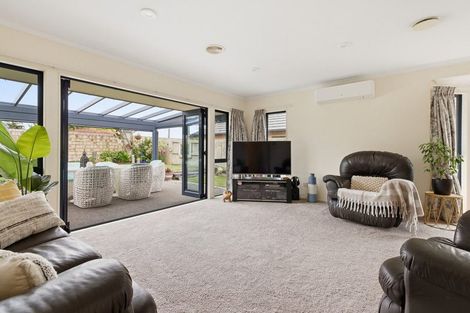 Photo of property in 12 Doneraille Place, Bethlehem, Tauranga, 3110