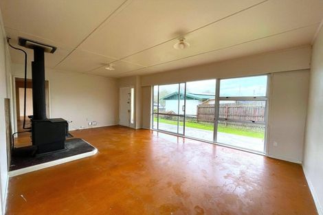 Photo of property in 15 Thompson Street, Tokoroa, 3420