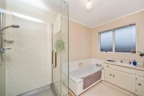 Photo of property in 12 Matai Place, Hawera, 4610