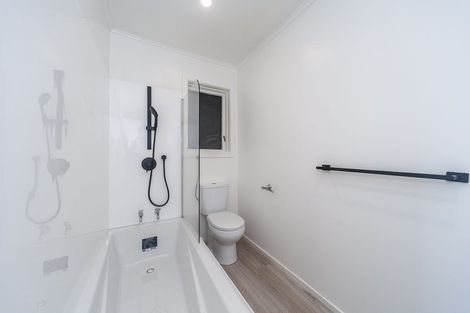 Photo of property in 43b Harbour View Road, Northland, Wellington, 6012