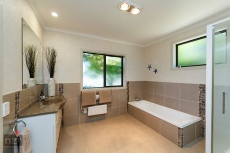 Photo of property in 24 Puketiro Drive, Feilding, 4702