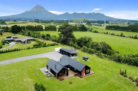 Photo of property in 1506 Egmont Road, Egmont Village, 4386