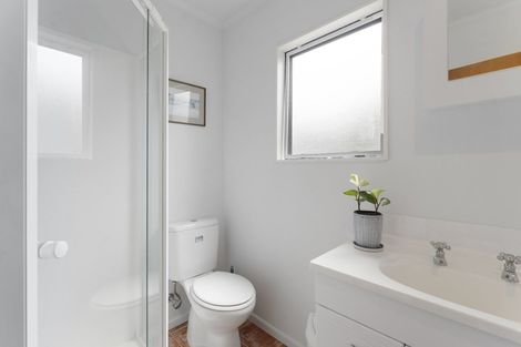 Photo of property in 33 Rutherford Drive, Waikanae Beach, Waikanae, 5036