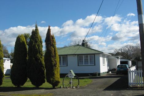Photo of property in 19 Armstrong Avenue, Carterton, 5713