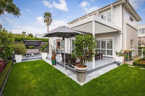 Photo of property in 20 Kensington Drive, Orewa, 0931