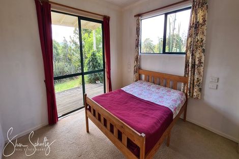 Photo of property in 105 Gorge Road, Maungaturoto, 0520