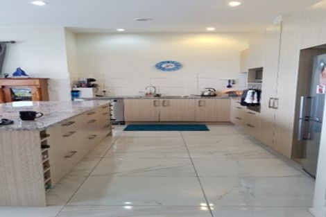 Photo of property in 12 Butler Stoney Crescent, Silverdale, 0932