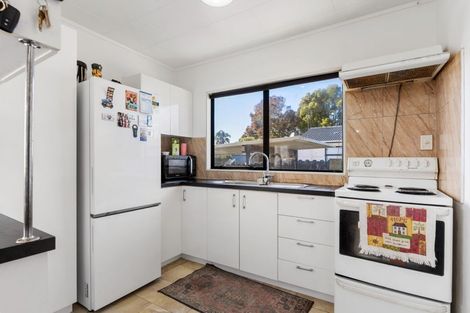 Photo of property in 8 Zurich Place, Weymouth, Auckland, 2103