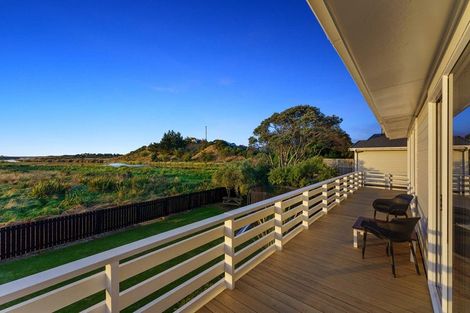 Photo of property in 11 Makora Road, Otaihanga, Paraparaumu, 5036