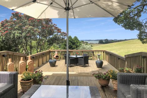 Photo of property in 35 Skudders Beach Road, Kerikeri, 0294