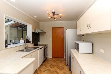 Photo of property in 22 Virginia Place, Whalers Gate, New Plymouth, 4310