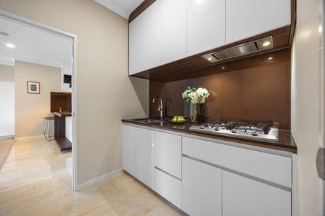 Photo of property in 1 Creggan Crescent, Flat Bush, Auckland, 2019