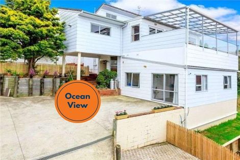 Photo of property in 152 Weatherly Road, Torbay, Auckland, 0630