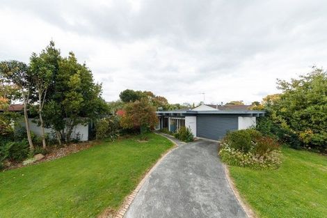 Photo of property in 16 Truscott Grove, Awapuni, Palmerston North, 4412