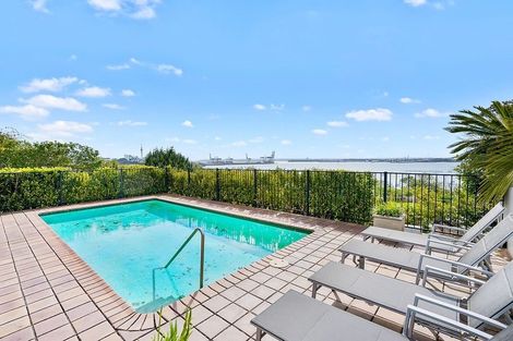 Photo of property in 82 Paritai Drive, Orakei, Auckland, 1071