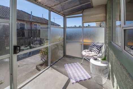 Photo of property in 2/19 Sturrocks Road, Redwood, Christchurch, 8051