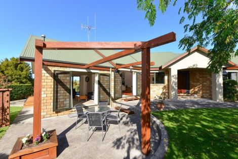 Photo of property in 1 Limousin Place, Grandview Heights, Hamilton, 3200