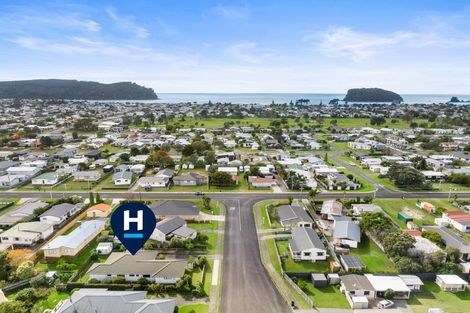 Photo of property in 105 The Drive, Whangamata, 3620