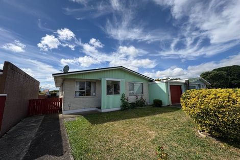 Photo of property in 53 Liverpool Street, Levin, 5510