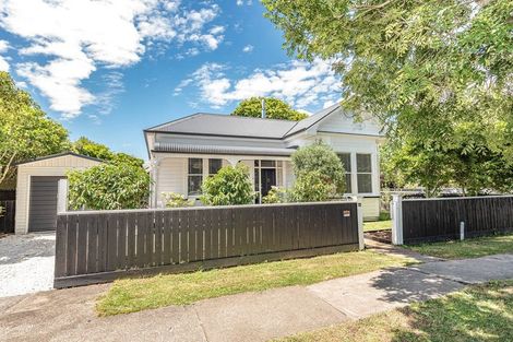 Photo of property in 24 Brassey Road, Saint Johns Hill, Whanganui, 4500