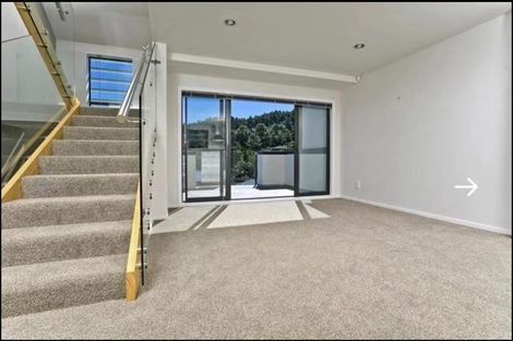 Photo of property in 2/10 Silver Moon Road, Albany Heights, Auckland, 0632