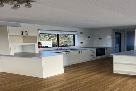 Photo of property in 41 Lavelle Road, Henderson, Auckland, 0612
