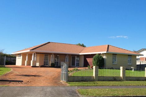 Photo of property in 8 Travers Place, Northpark, Auckland, 2013