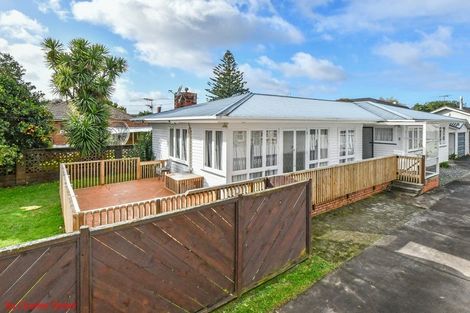 Photo of property in 8a Charles Street, Papatoetoe, Auckland, 2025
