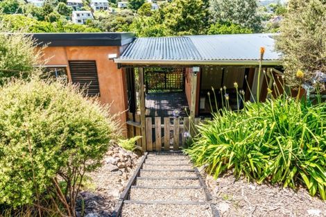 Photo of property in 14 Wellington Road, Surfdale, Waiheke Island, 1081