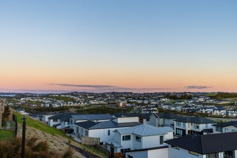 Photo of property in 39 Davey Crescent, Orewa, 0931