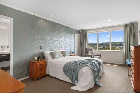 Photo of property in 11 Broadwater Close, Pyes Pa, Tauranga, 3112
